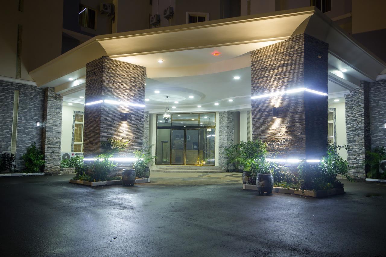 Hotel Reno Абуджа Экстерьер фото