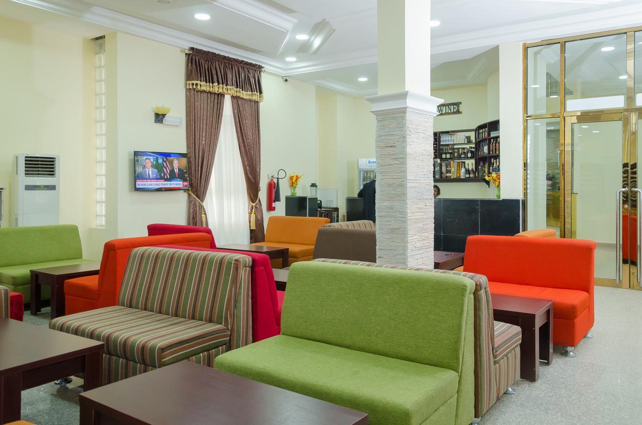 Hotel Reno Абуджа Экстерьер фото