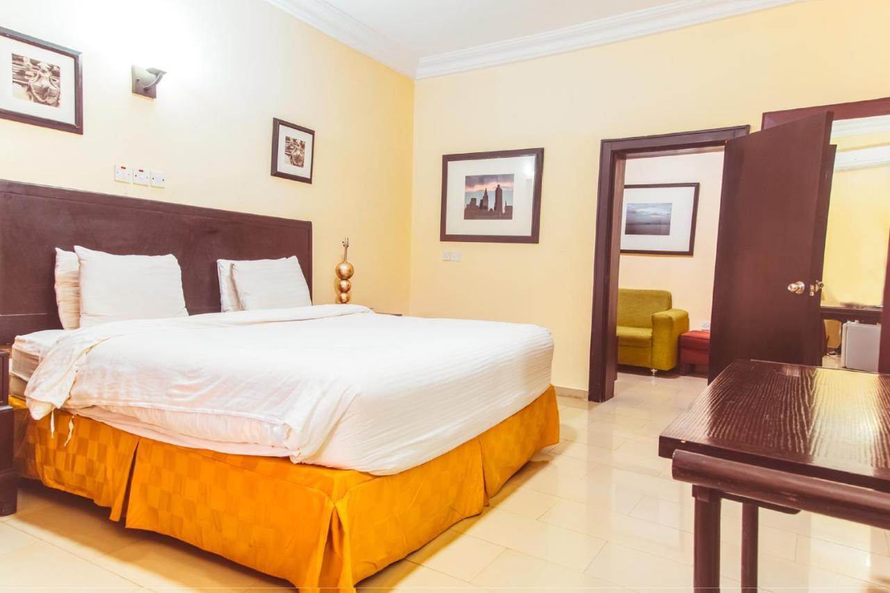 Hotel Reno Абуджа Экстерьер фото